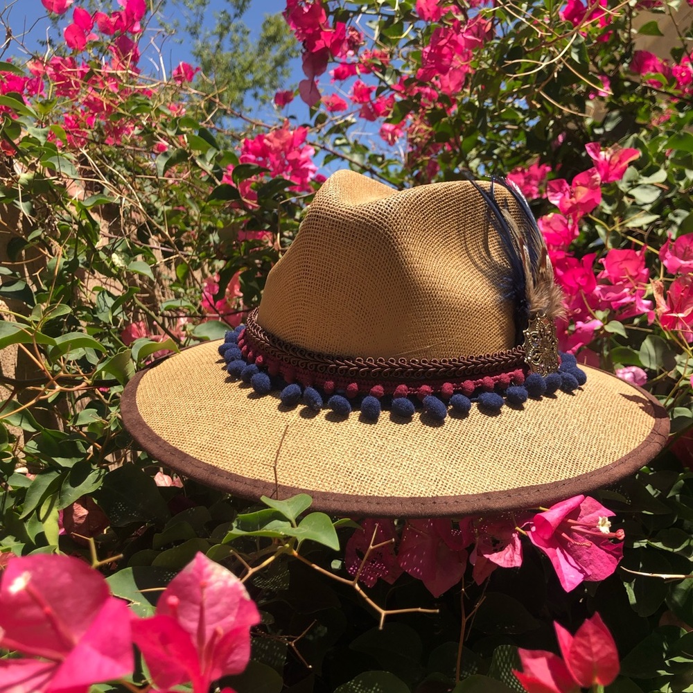 Explorer Hat - Picture 3 of 3